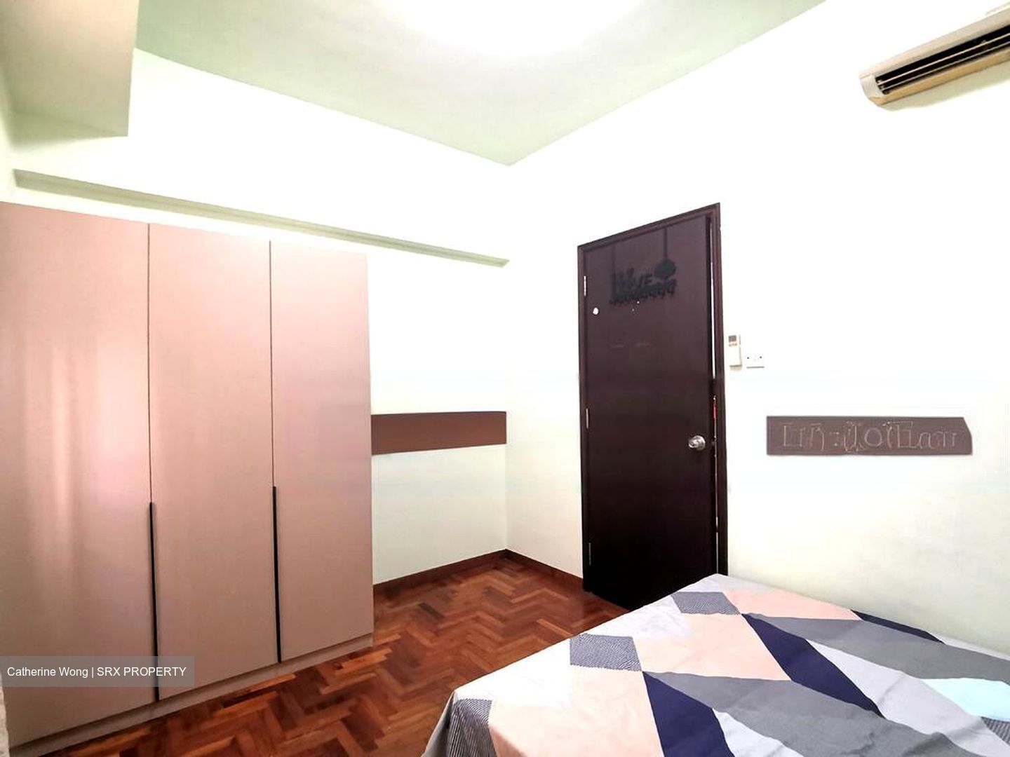 UE Square (D9), Apartment #458199521